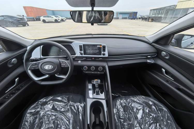 Used Hyundai Elantra 2023 1.5L CVT GLX Elite Edition
