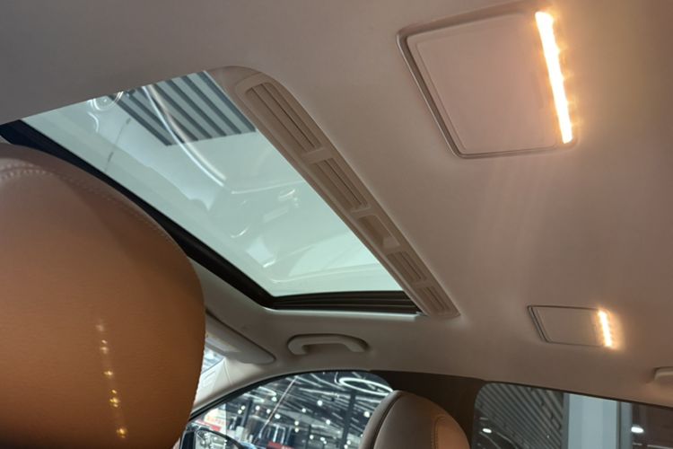 Used Mercedes-Benz E-Class 2018 Facelift E 200 L Sport 4MATIC