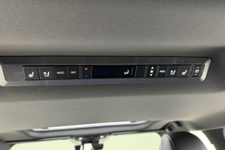 Used Toyota Granvia 2024 2.5L Hybrid Prestige PLUS Edition
