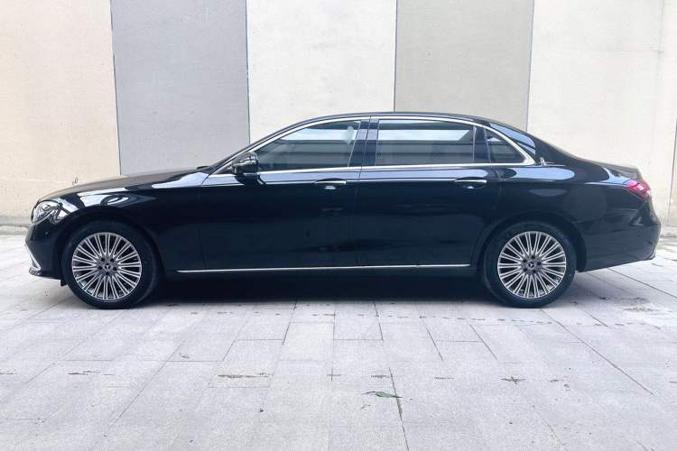 Used Mercedes-Benz E-Class 2022 Revised Version E 300 L Fashion Edition
