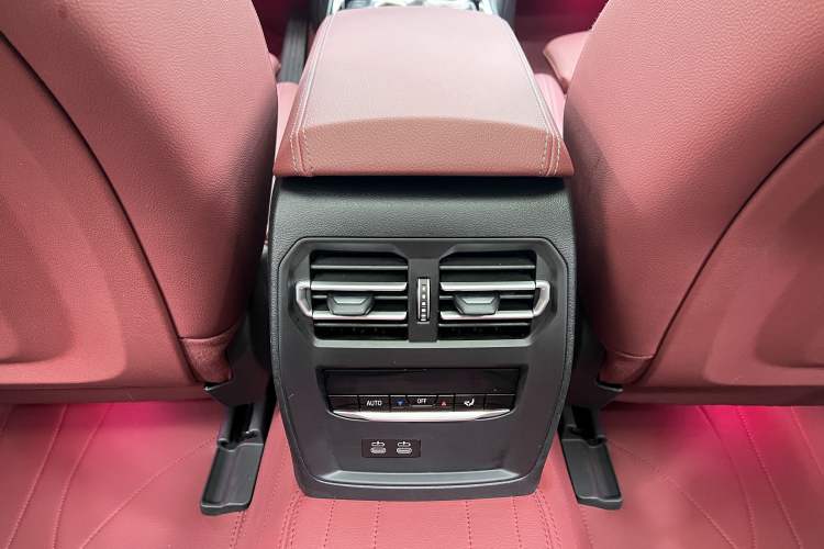 Used BMW i3 2024 eDrive 35 L