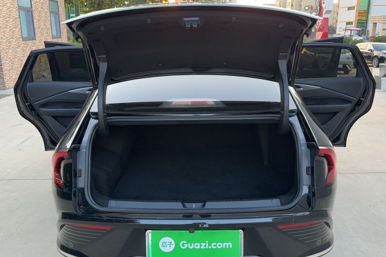 Used Wuling Xingguang 2023 150 Advanced Edition
