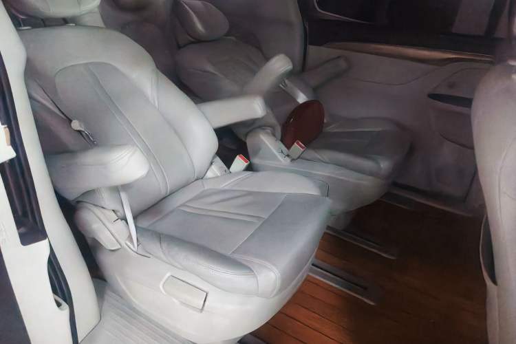 Used Buick GL8 2017 ES 28T Comfort Model China V Standard
