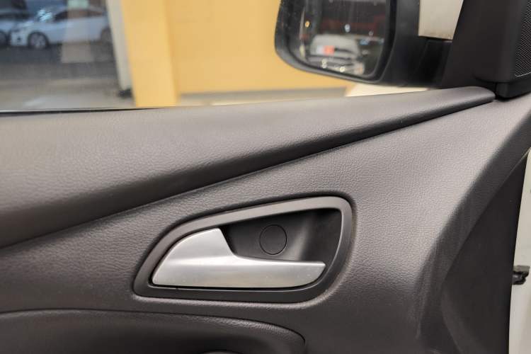 Used Ford Focus 2015 Hatchback 1.6L Automatic Fashion Edition