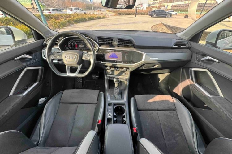 Used Audi Q3 2023 35 TFSI Fashion Dynamic Model (1.5T)
