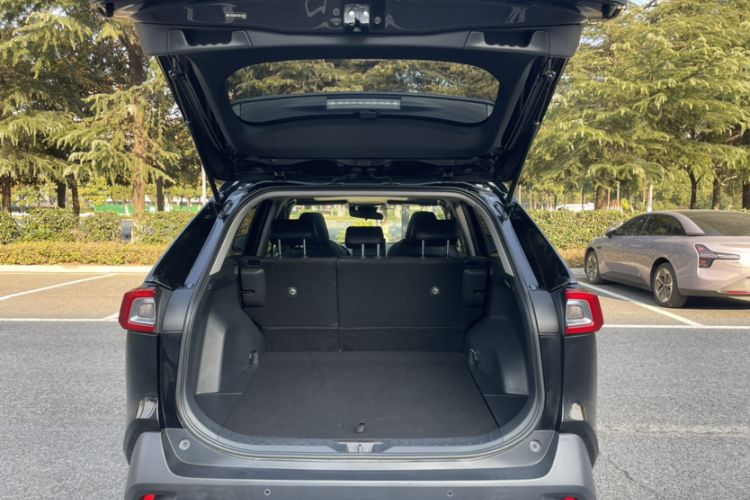 Used Toyota Wildlander 2022 2.0L CVT Two-Wheel Drive Luxury Edition