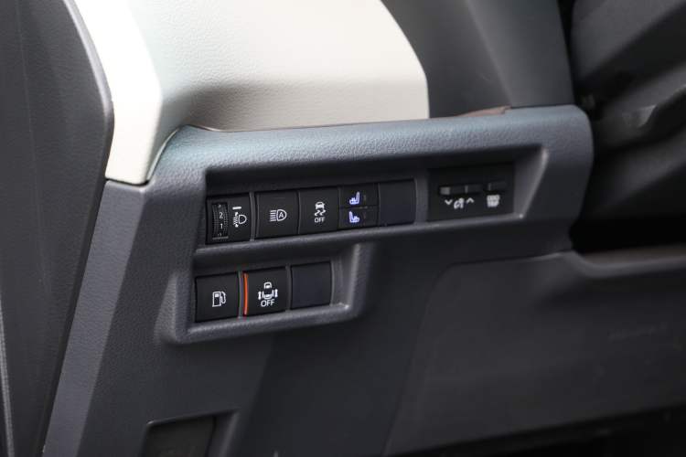 Used Toyota Sienna 2024 2.5L Hybrid Comfort Edition