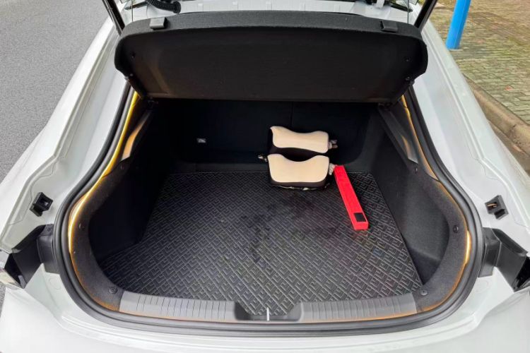 Used Changan UNI-V 2024 1.5T Prestige Sport Edition
