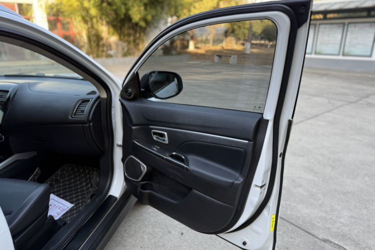 Used Mitsubishi ASX 2020 2.0L CVT Smart Edition
