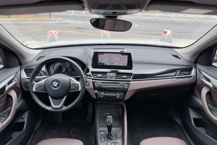 Used BMW X1 2020 sDrive25Li Leading Model
