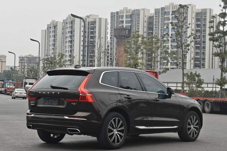 Used Volvo XC60 2021 T5 4x4 Smart Luxury Edition