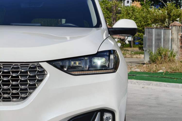 Used Wey VV6 2021 2.0T Two-Wheel Drive Smart Protection+
