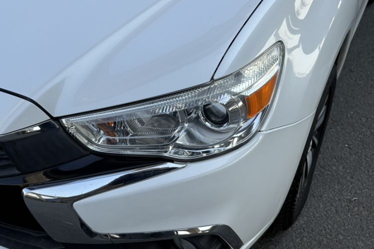 Used Mitsubishi ASX 2016 1.6L Manual Two-Wheel Drive Pioneer Edition
