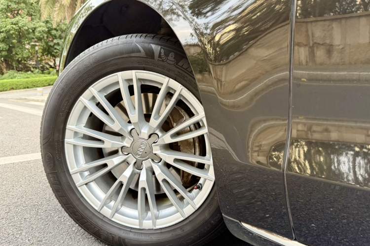 Used Audi A8 2014 A8L 45 TFSI quattro Comfort model