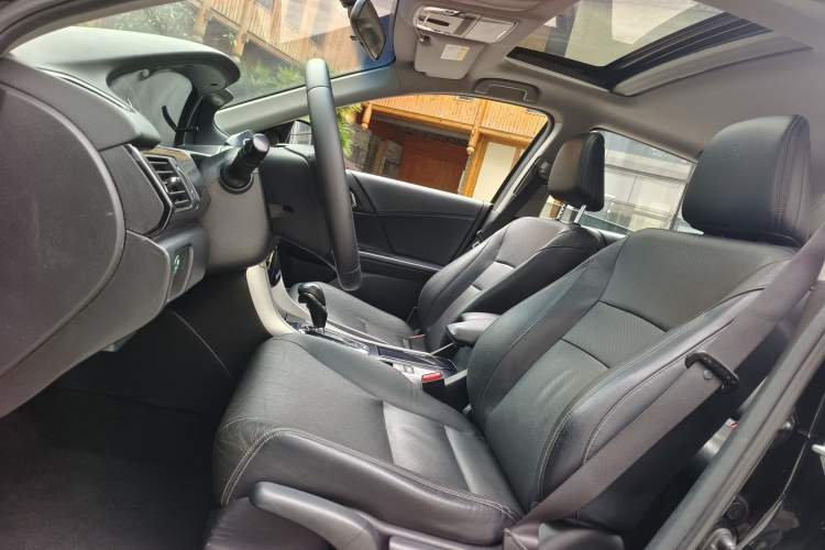 Used Honda Accord 2016 2.0L Elite Edition
