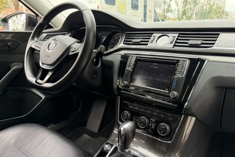 Used Volkswagen Passat 2016 330TSI DSG Prestige Edition
