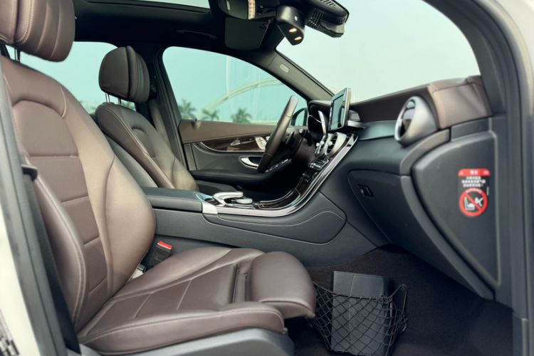 Used Mercedes-Benz GLC 2019 Facelift GLC 260 L 4MATIC Luxury Model