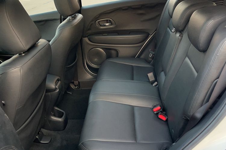 Used Honda Vezel 2015 1.8L CVT 2WD Luxury Model
