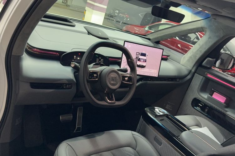 Used Zeekr MIX 2025 Intelligent Driving Version
