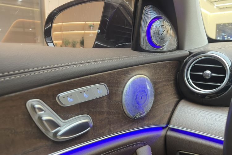 Used Mercedes-Benz E-Class 2023 Facelift E 260 L
