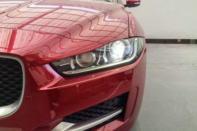 Used Jaguar XE 2015 2.0T 200 PS R-Sport
