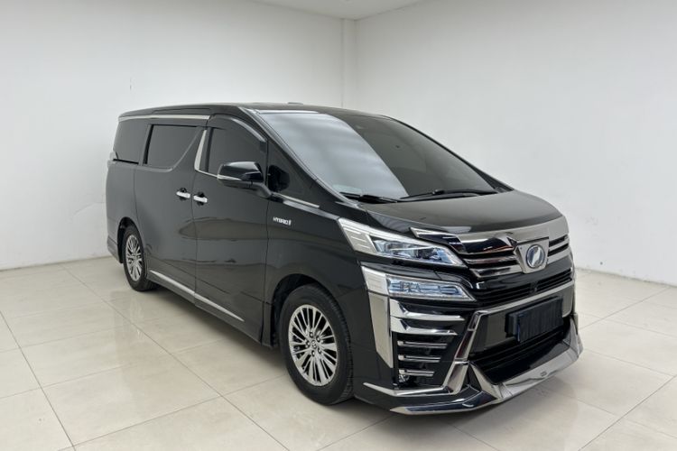 Used Toyota Vellfire 2020 Dual-Engine 2.5L HV Luxury Edition
