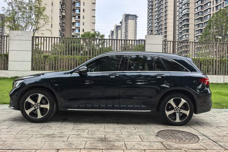 Used Mercedes-Benz GLC 2019 GLC 260 L 4MATIC Luxury Model
