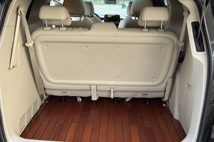 Used Buick GL8 2021 Land Cruiser Executive 652T Premium Model
