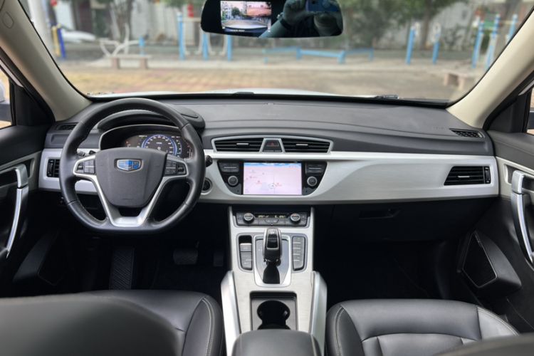 Used Geely Auto Emgrand X7 Sport 2020 1.8TD DCT Two-Wheel Drive Smart Connect 4G-Enabled Version
