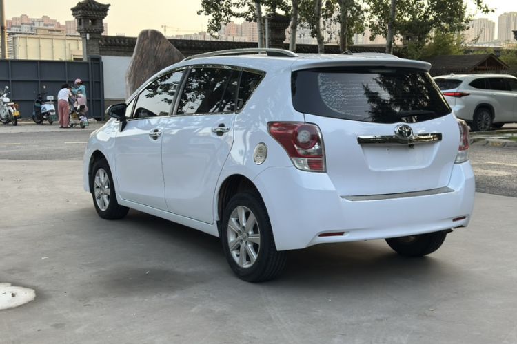 Used Toyota Verso 2014 Starlight 180E CVT Elite Edition
