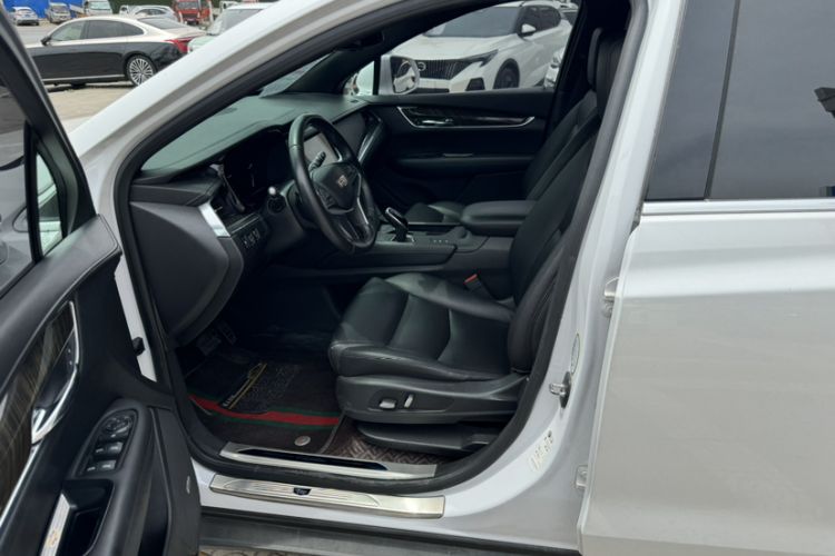 Used Cadillac XT5 2018 28E Four-Wheel Drive Tech Version
