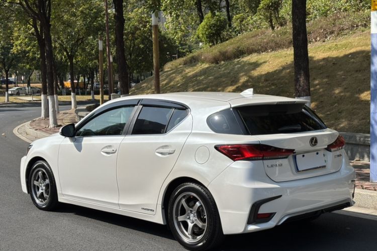 Used Lexus CT 2017 CT200h Comfort Edition Monochrome China V Standard