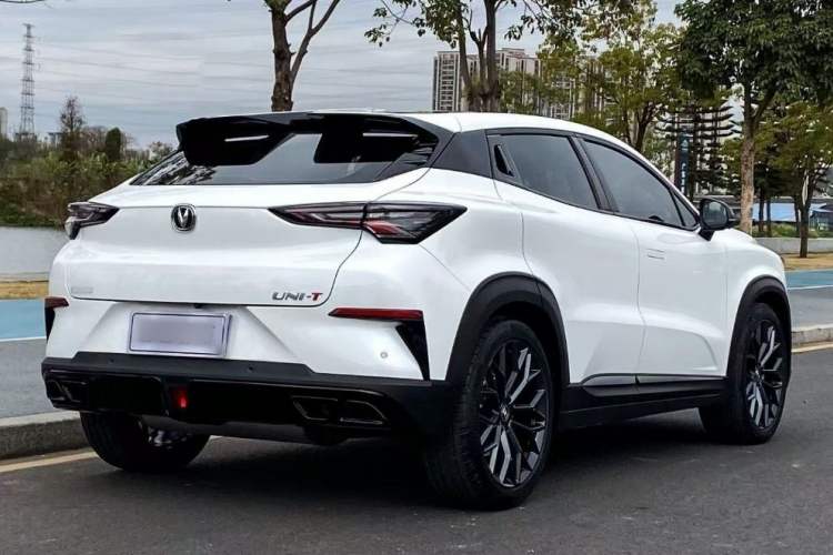 Used Changan UNI-T 2022 2.0T Prestige Version
