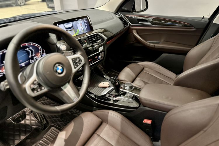 Used BMW X3 2020 xDrive30i Luxury Model with M Sport Package
