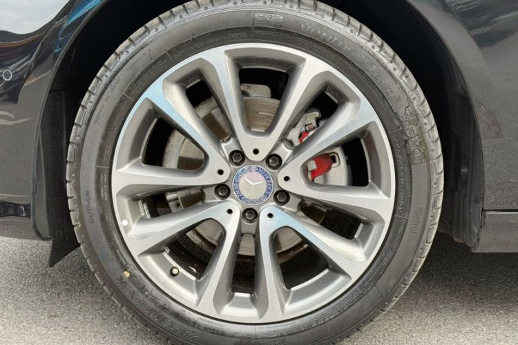 Used Mercedes-Benz E-Class 2016 E 200 L
