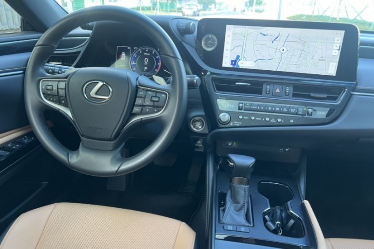 Used Lexus ES 2023 200 Excellence Edition