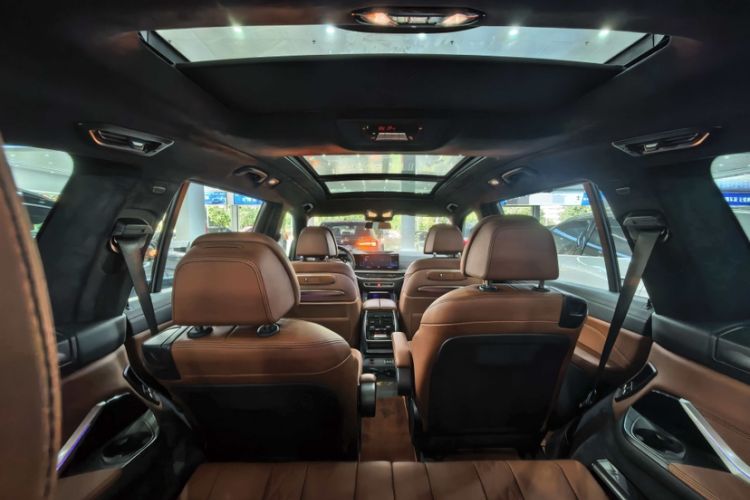 Used BMW X7 2023 xDrive40i Luxury M Sport Package
