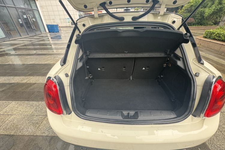 Used  MINI 2016 1.5T COOPER Five-Door Edition
