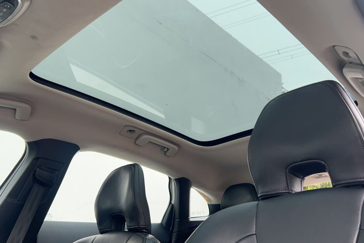 Used Volvo V40 2016 T3 Smart Luxury Edition
