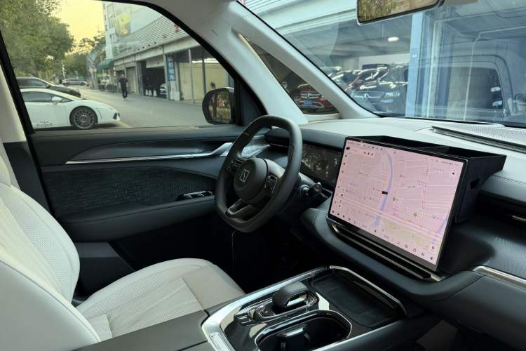 Used Zeekr 009 2024 GAC Trumpchi
