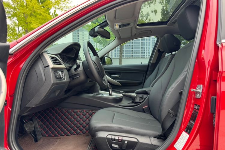 Used BMW 3 Series 2015 320Li Fashion Model
