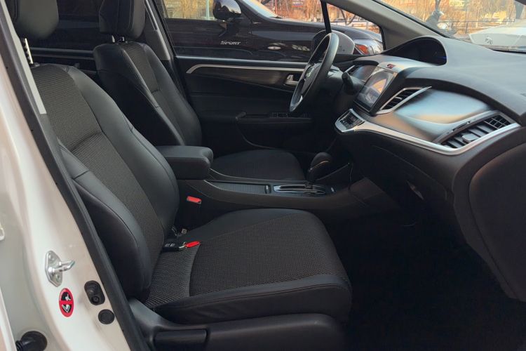 Used Honda Jade 2017 1.8L automatic Comfort version 5 seats