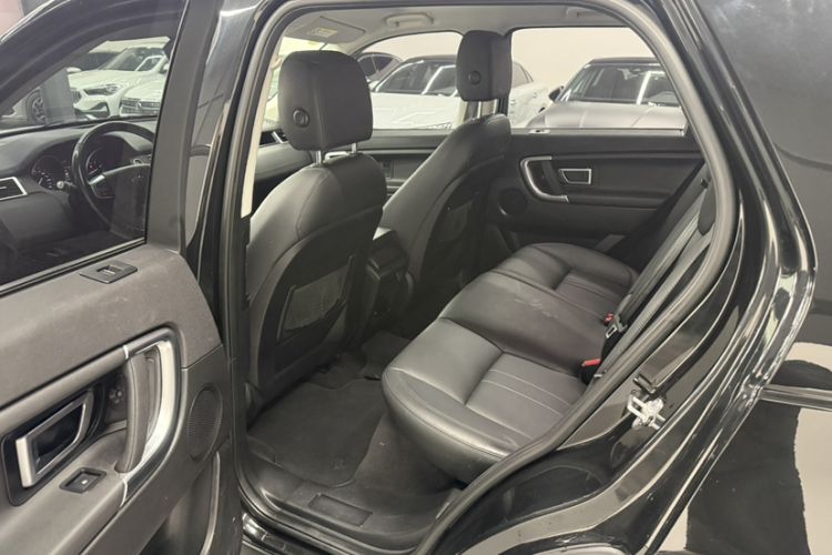 Used Land Rover Discovery Sport 2018 240 PS SE Version