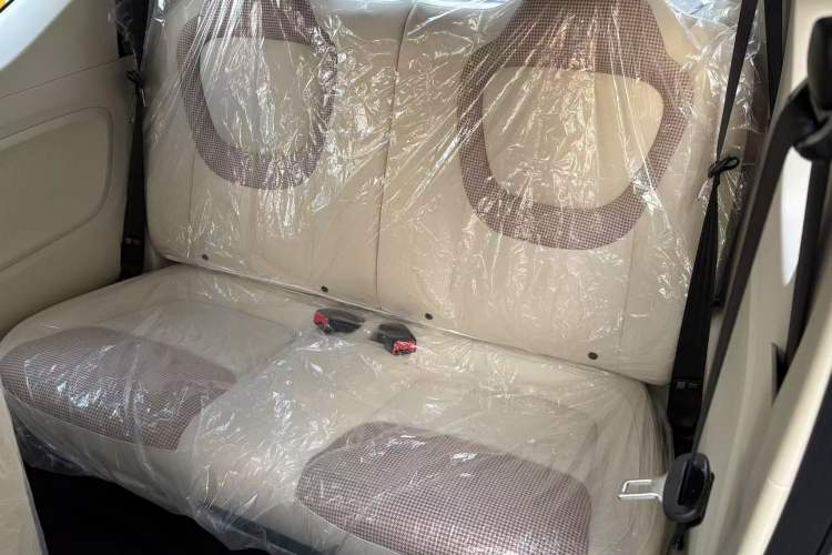 Used Wuling Hongguang MINIEV 2024 3rd Generation 215km Advanced Version
