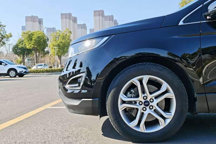 Used Ford Edge 2018 EcoBoost 245 Two-Wheel-Drive Titanium 7-Seater China V Standard
