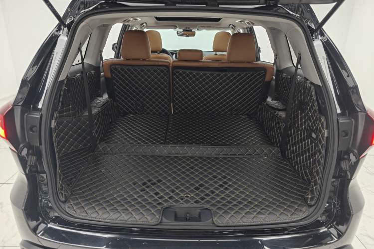 Used Toyota Highlander 2018 2.0T Four-Wheel Drive Knight Edition 7 Seats China VI Standard
