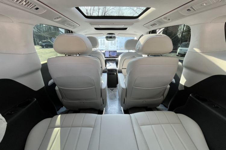 Used VOYAH Dream 2025 PHEV Four-Wheel-Drive Flagship Version – Qiankun Edition