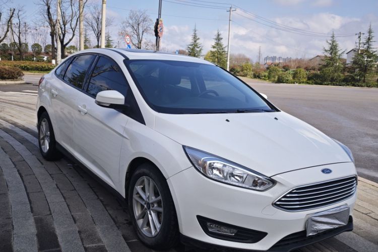 Used Ford Focus 2018 Sedan Classic EcoBoost 125 Automatic Supercharged Style SmartDrive Edition
