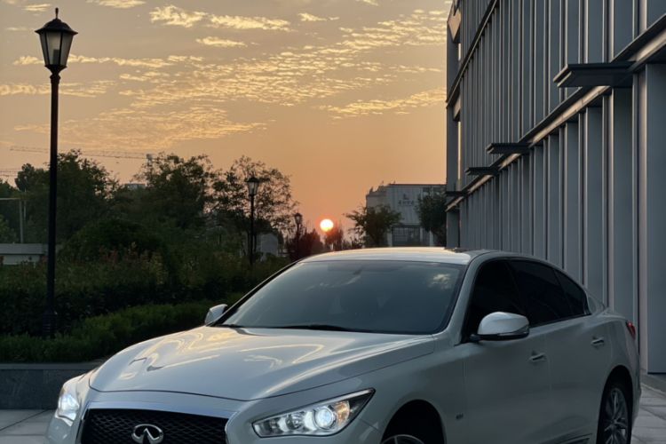 Used Infiniti Q50L 2015 2.0T Comfort Edition
