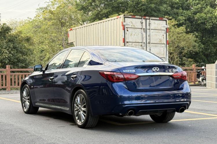 Used Infiniti Q50L 2018 2.0T Enjoyment Version China VI Standard